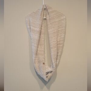 EUC Bearpaw Super Soft Faux Fur Infinity Scarf